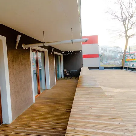 Transylvanian Apt. W/ Lrg. Terrace And Parking - Karpatenhaus * Брашов